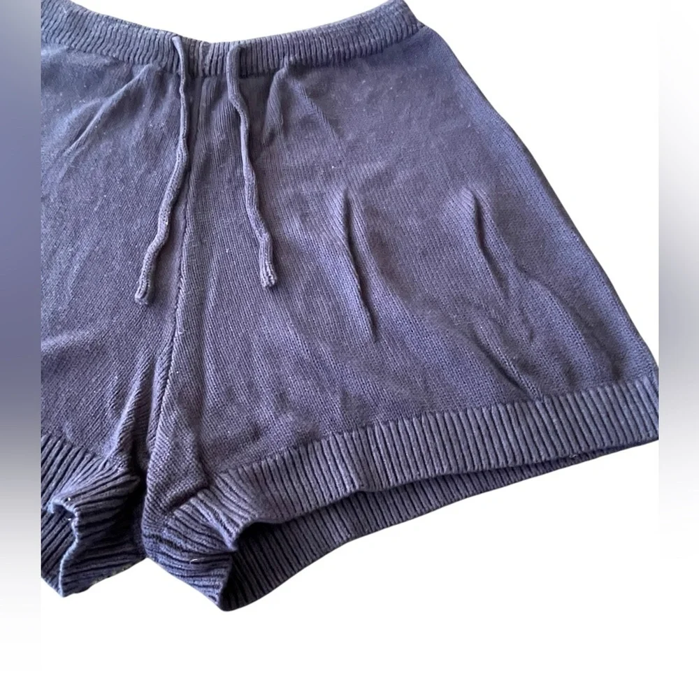 💙Navy blue size Large sweater shorts with drawstring waist.  Great weight! - Picture 2 of 4